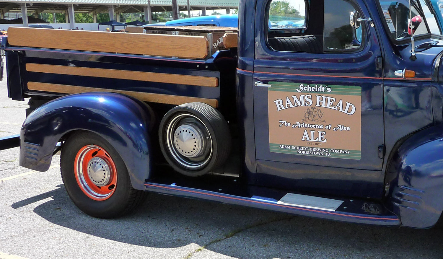 MAGNETIC TRUCK SIGNS